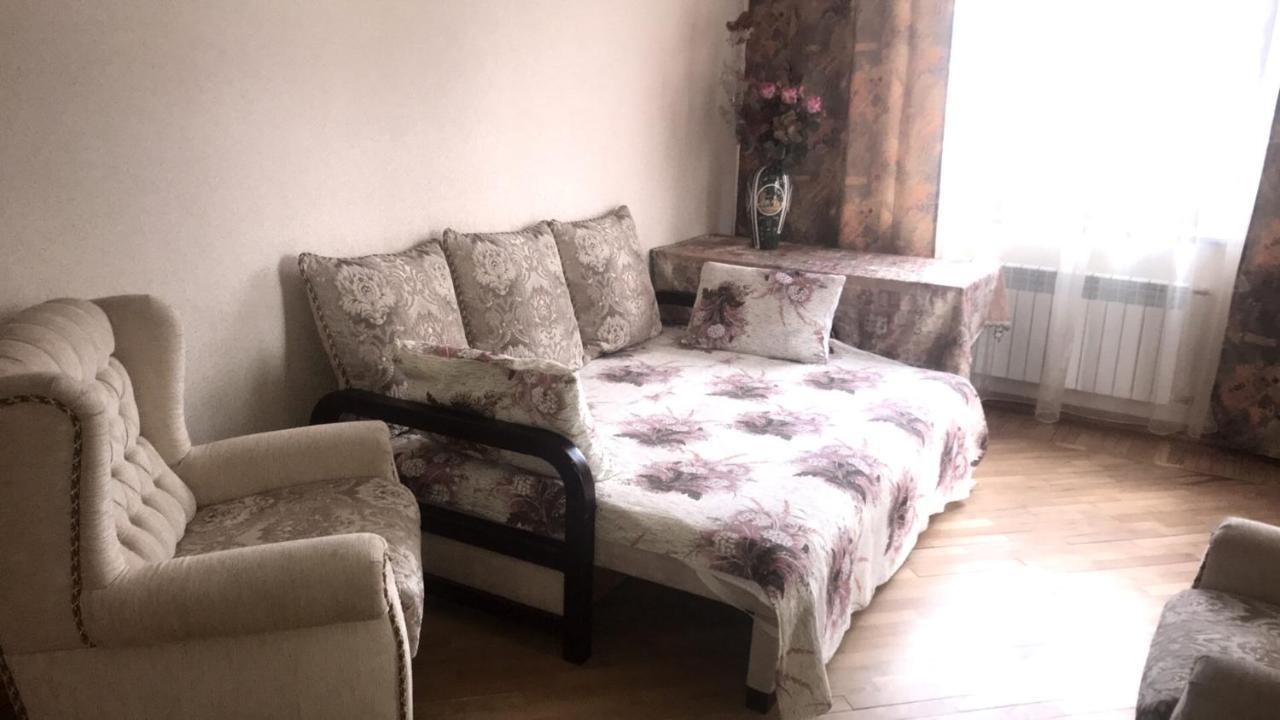 2-Х Квартира Поруч З Сумською, Госпіталь, Парк Центральний คาร์คิฟ ภายนอก รูปภาพ